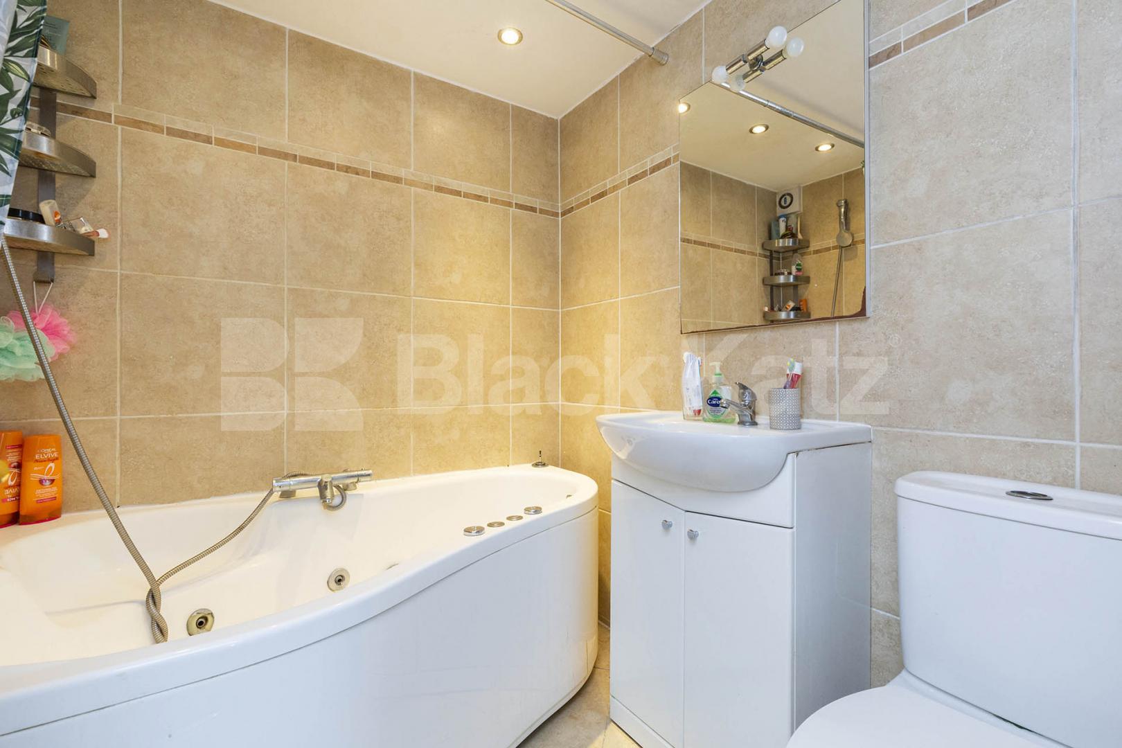 large split level 2 bedroom property with terrace in the heart of Crouch End The Broadway, Crouch End